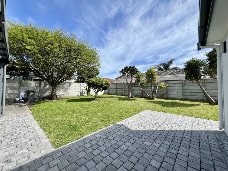 3 Bedroom Property for Sale in Parklands Western Cape